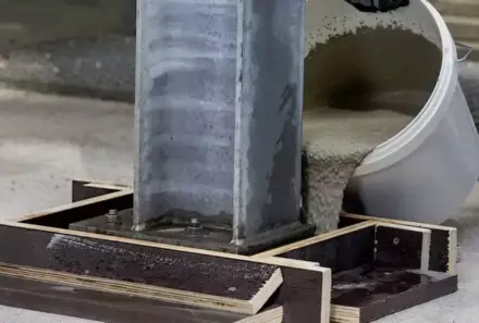 What is the difference between epoxy grout and cement grout?